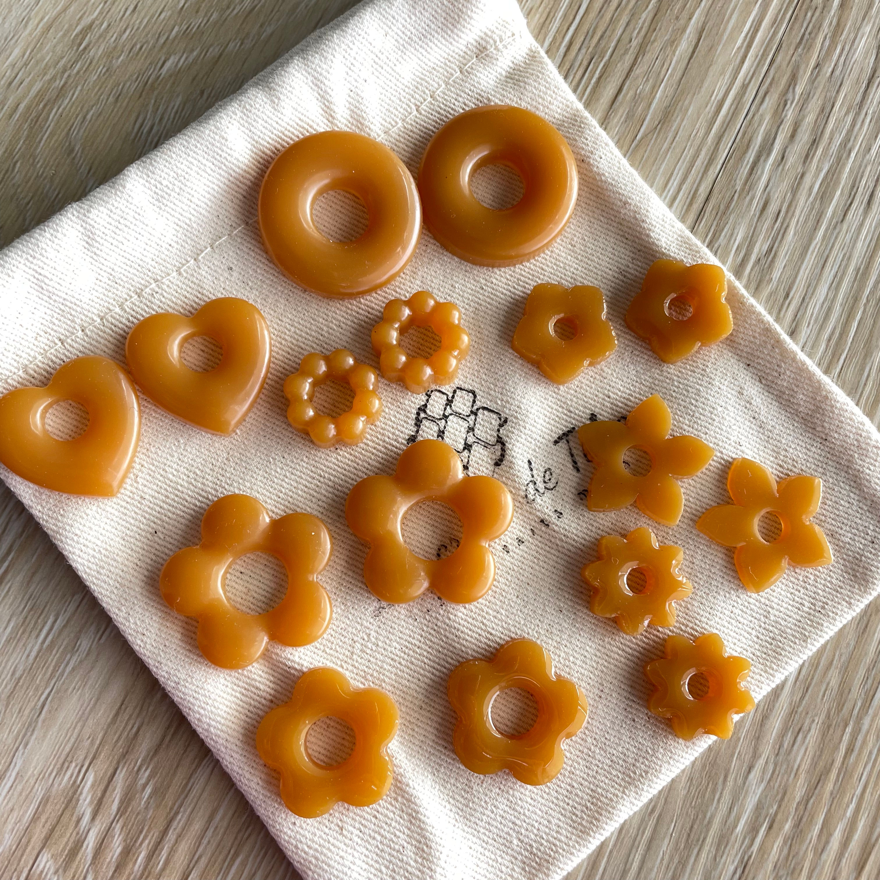 Pampilles en résine époxy faite à la main par Les créas de Téha