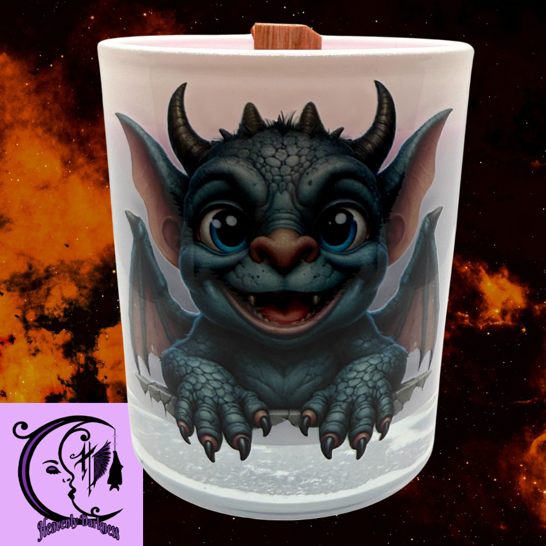 Gargoyles Glass Candle M, soy wax, CLP, handmade, fanta