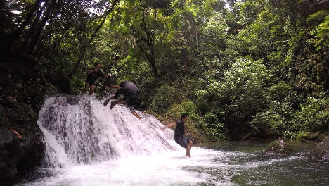 rainforest waterfall bath simolap.jpg