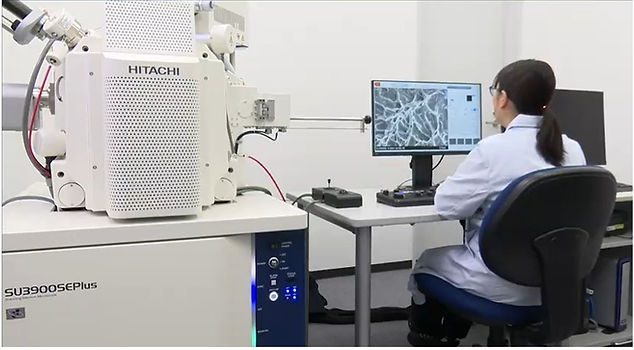 Hitachi - Scanning Electron Microscope SU3900SE PLUS