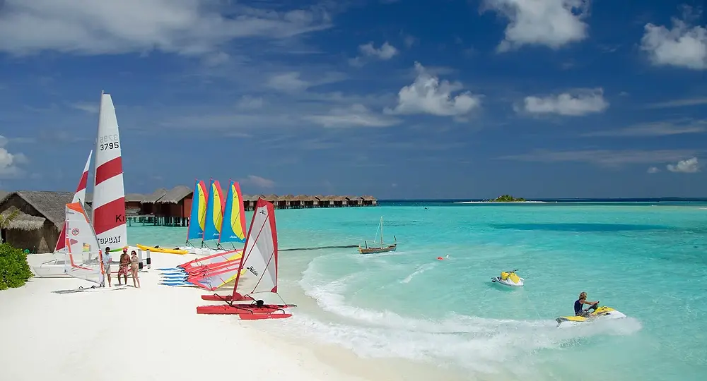 anantara_veli_maldives_aquafanatics_water_sports_and_dive_centre_1920x1037.webp