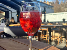 First look as Edinburgh’s Iconic Castle-View Bar Unveils £500k Rooftop Makeover