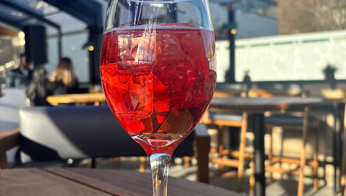 First look as Edinburgh’s Iconic Castle-View Bar Unveils £500k Rooftop Makeover