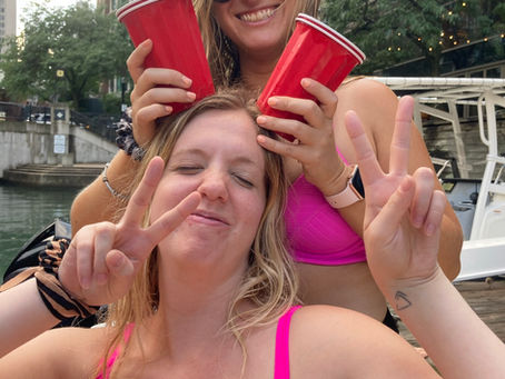Girls wanna have fun in the sun