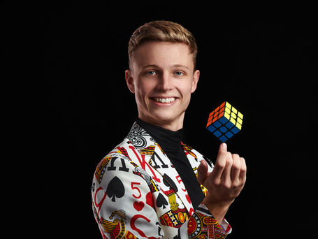 ZAUBERER SIMON BECK