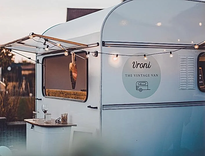 Food Trucks United || Vronis Bar