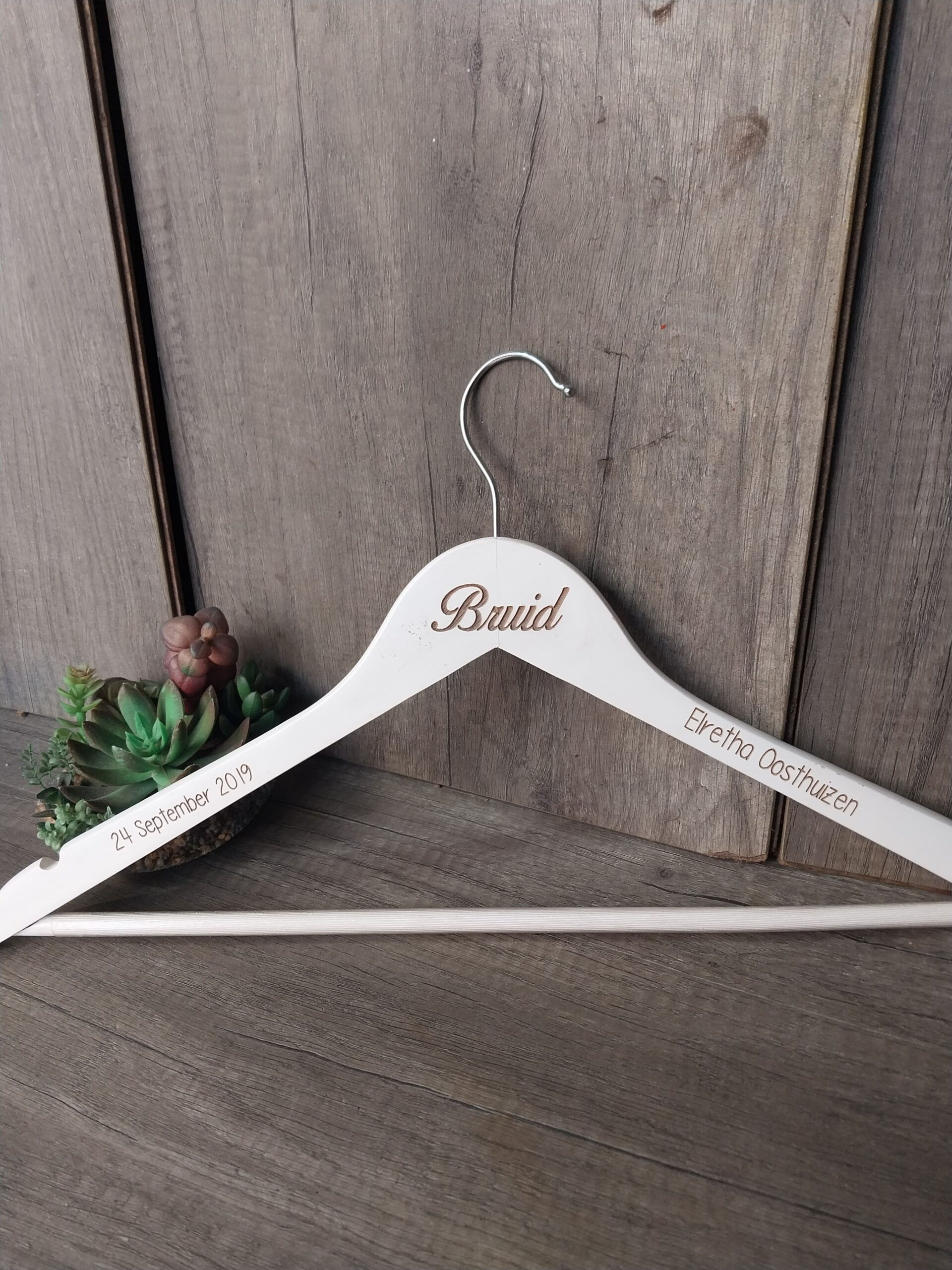 Personalize hanger