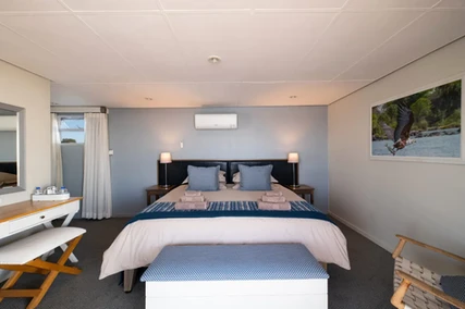 Chobe Houseboat-Superior-Cabin-angle-1-1350x900.webp