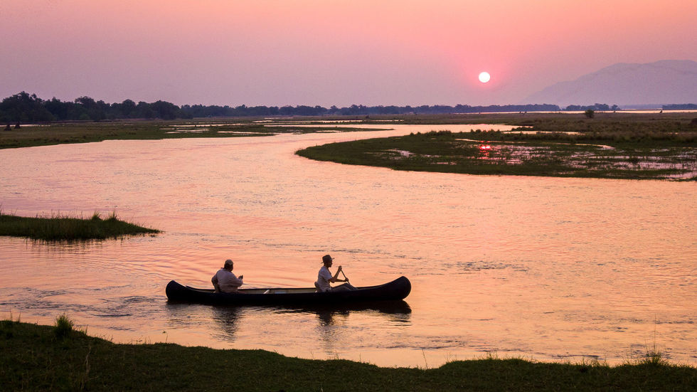Canoe the Zambezi