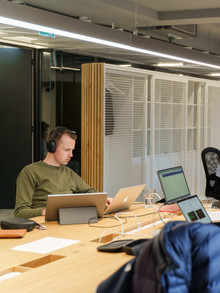 Vertical Coworking - Community