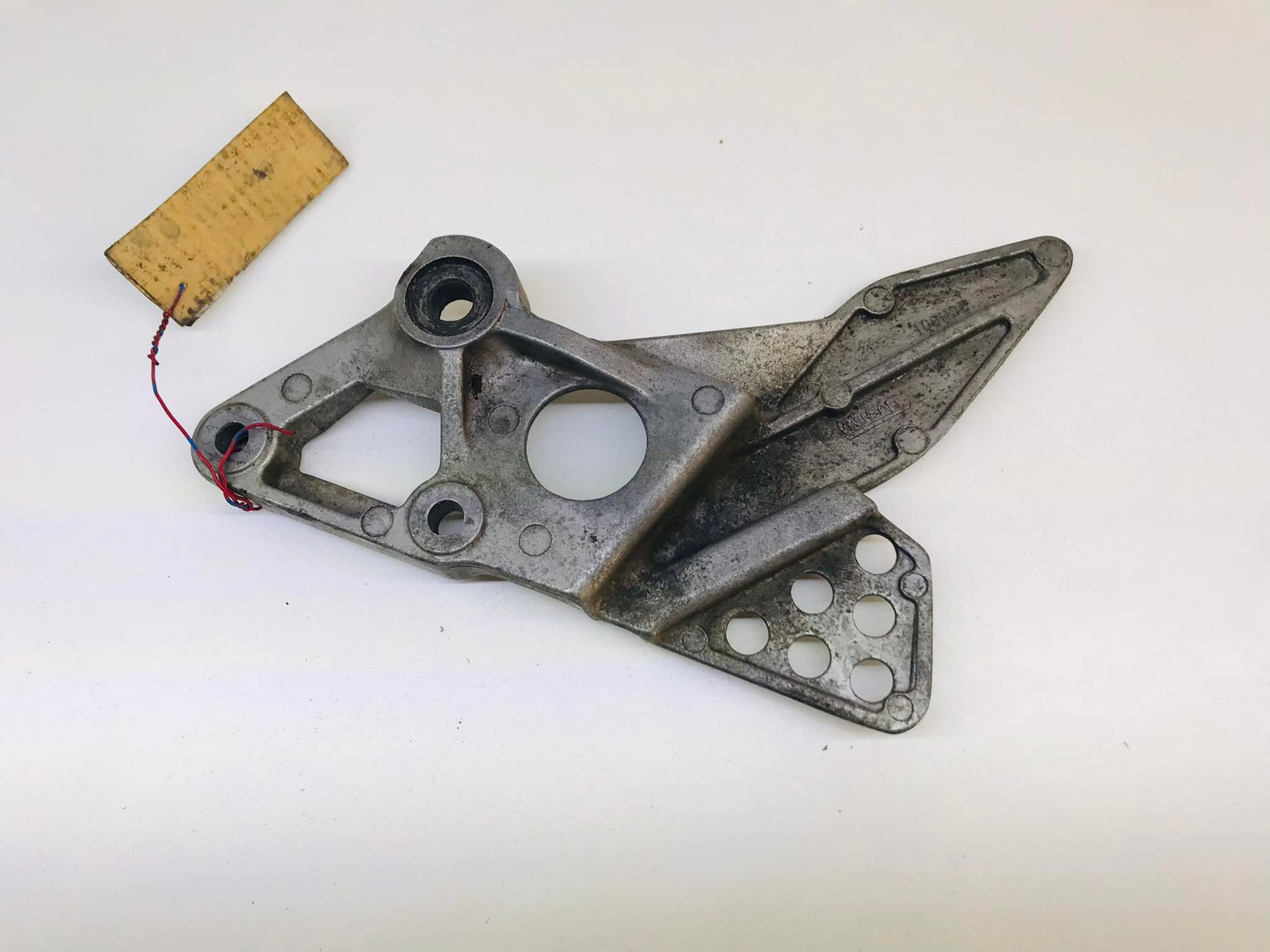 YAMAHA FZR1000 1988 SET PLACAS SOPORTE DE POSAPIES