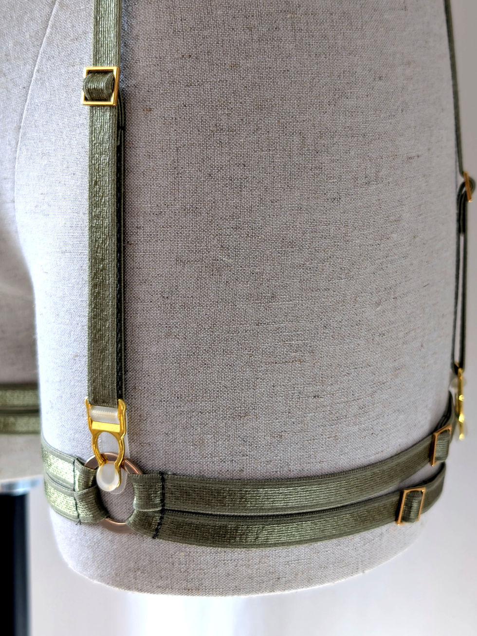 Thumbnail: Olive leg garters (one pair)