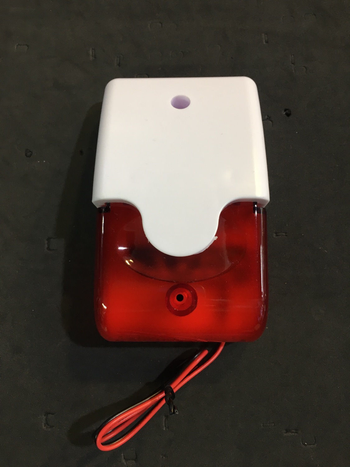 Wall mount alarm siren light square