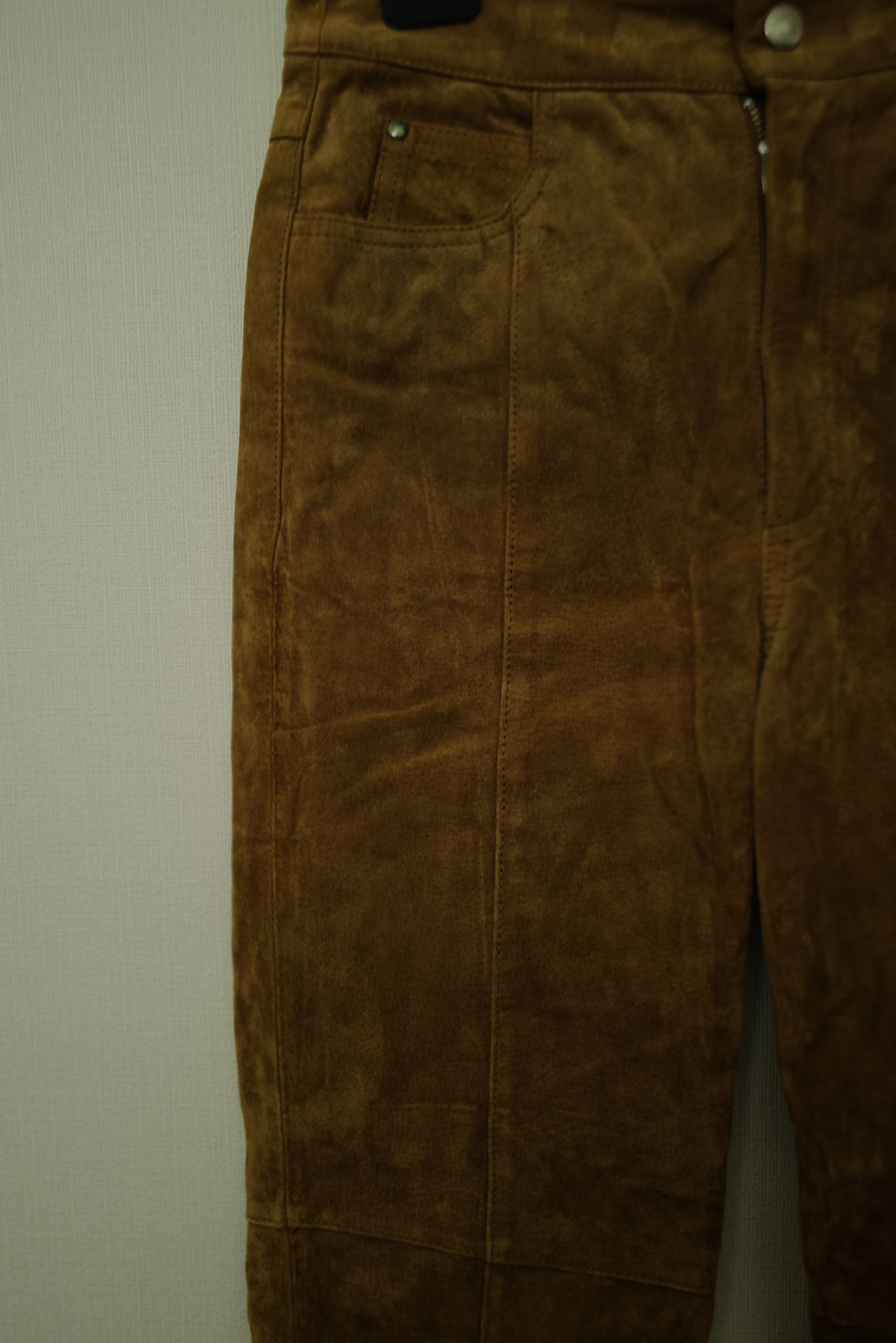 サムネイル： Suède sharp pants