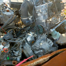 エンジン 白白.jpg