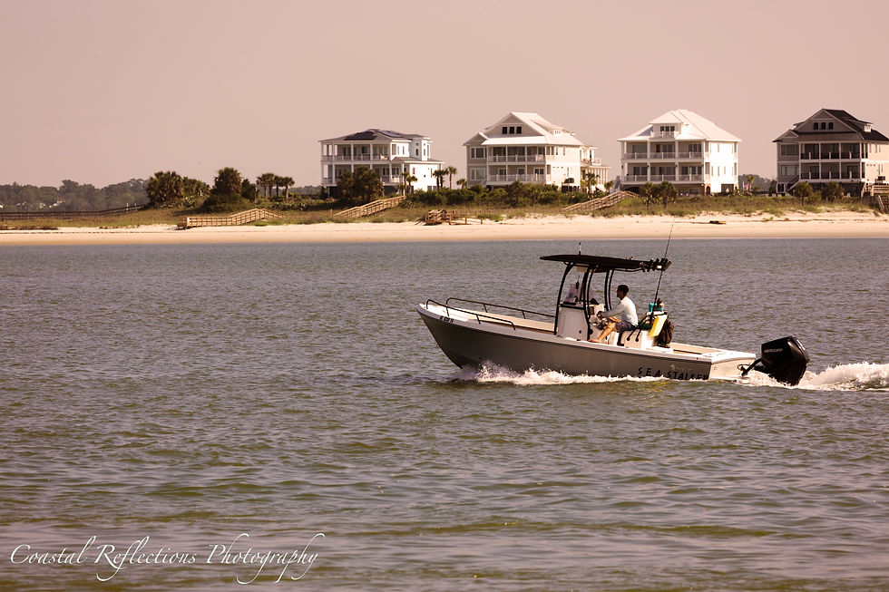 Boat gently gliding through Jetty