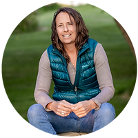 Dr Maxwell circle_edited.png