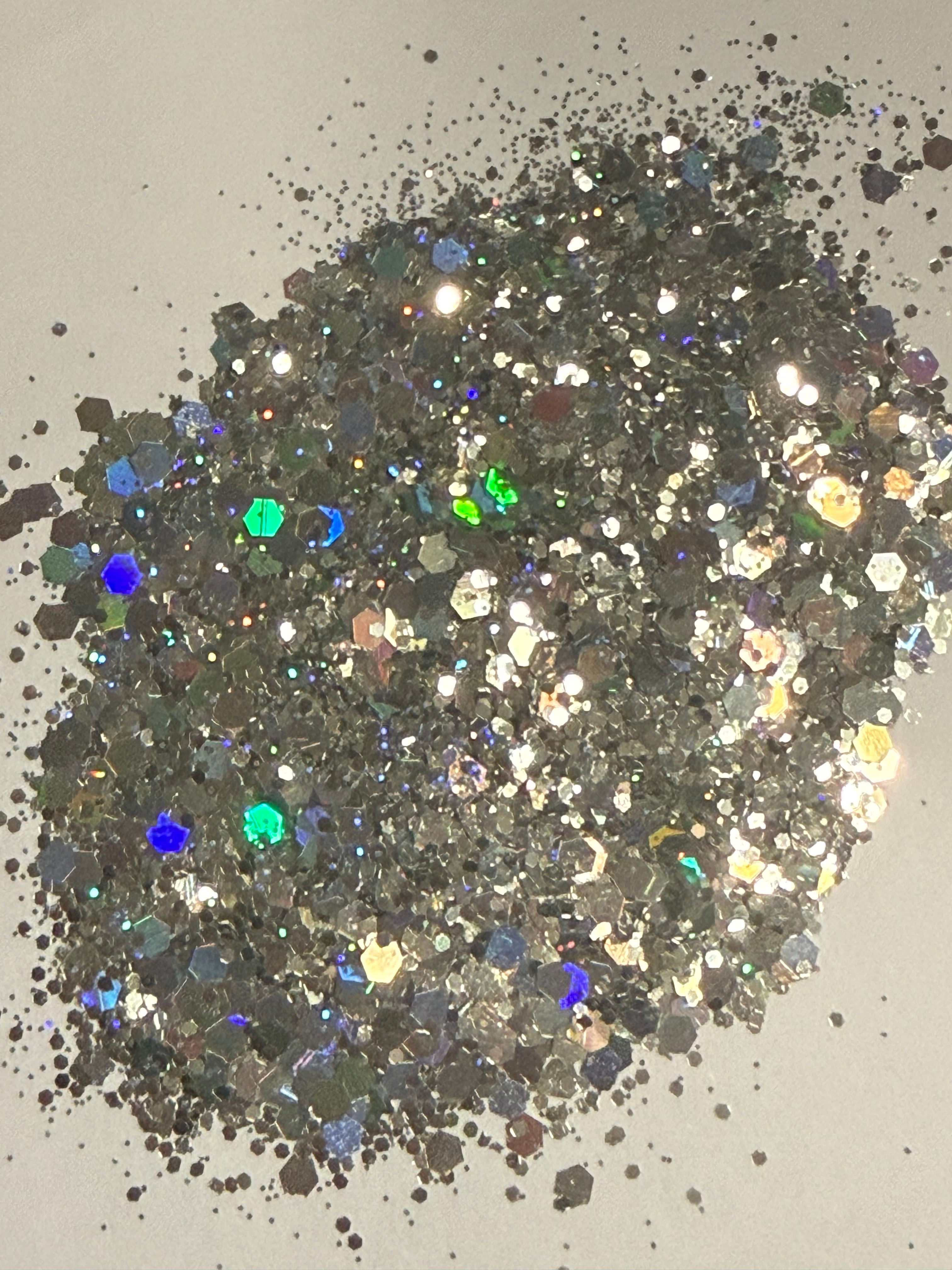 Chrome Radiance (Holographic Silver)