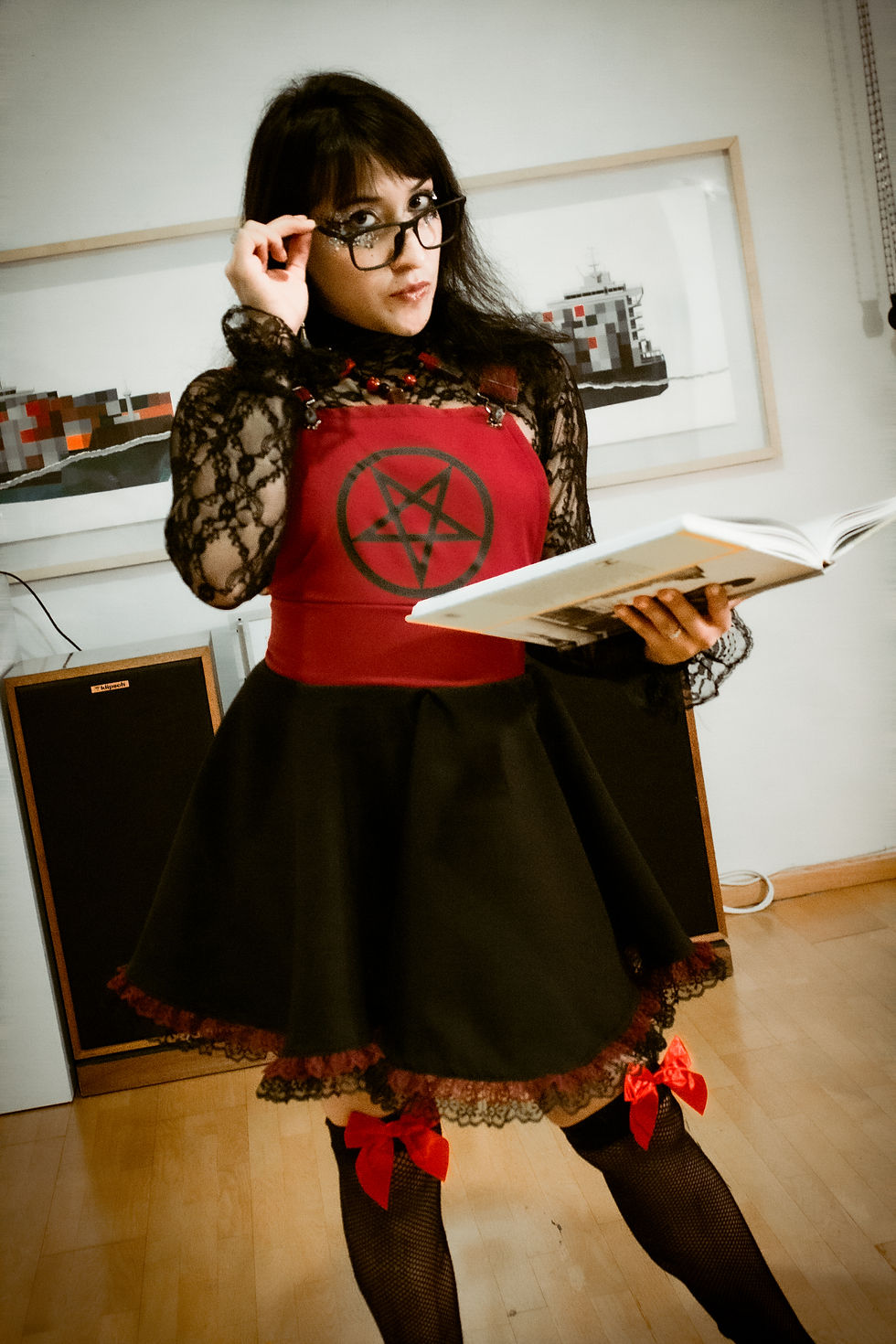 Miniatura: Gothic Overall Dress