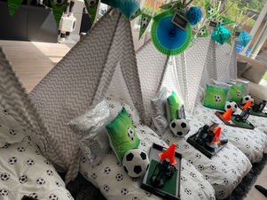 Wat is een tipi slaapfeestje