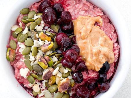💗 Pretty in Pink: Raspberry Oat Bowl with Crunchy Nut & Seed Sprinkle