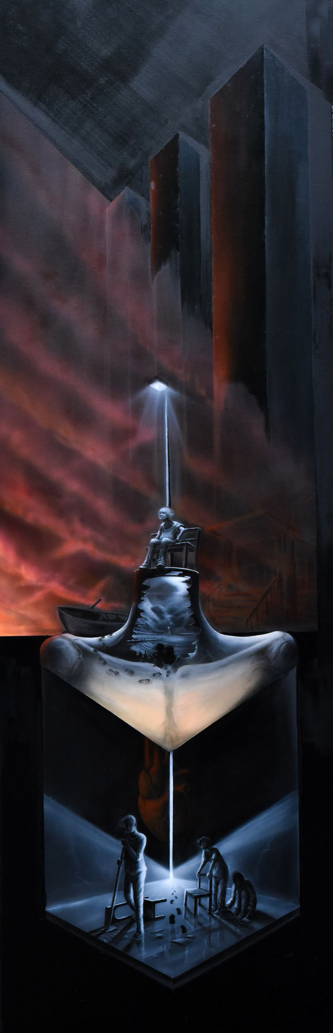 Titel: DD’Er’
Künstler: Steve Bauer, Leipzig
Technik: Acryl- und Ölmalerei auf Leinwand

Eine surrealistische Acryl- und Ölmalerei zeigt eine rätselhafte, vertikal aufgebaute Komposition in einer dystopischen Stadtlandschaft. Im Zentrum befindet sich eine geöffnete, geometrische Form, die an einen Torso oder einen schützenden Mantel erinnert. Auf ihrer Spitze sitzt eine einzelne Figur auf einem Stuhl unter dem Licht einer Straßenlaterne – isoliert, nachdenklich und von der Umgebung losgelöst. Unterhalb öffnet sich ein heller, würfelförmiger Raum, in dem zwei menschliche Figuren und ein hundeähnliches Wesen in einer stillen, angespannten Szene erscheinen. Zwischen den Ebenen zieht sich ein schmaler Lichtstrahl vertikal durch das Bild und verbindet die verschiedenen Bildräume. Im Hintergrund ragen monumentale Hochhäuser empor, während ein rot glühender Himmel und schemenhafte Architektur eine bedrohliche Atmosphäre erzeugen. Die kontrastreiche Farbgebung aus warmen Rot- und kühlen Grau- und Weißtönen verstärkt den Eindruck von Einsamkeit, innerer Zerrissenheit und existenzieller Reflexion. Das Werk lädt zur Auseinandersetzung mit Isolation, Identität und der Beziehung zwischen innerem Erleben und äußerer Wirklichkeit ein.


Title:DD’He’
Artist: Steve Bauer, Leipzig, Germany
Medium: Acrylic and oil on canvas

A surreal acrylic and oil painting presents a vertically composed, dreamlike scene set within a dystopian cityscape. At the center, an open geometric structure resembling a human torso or protective shell dominates the composition. Seated at its summit is a solitary figure beneath a streetlight, conveying contemplation, isolation, and emotional distance. Below, an illuminated cube-like interior reveals two human figures and a dog-like companion inhabiting a quiet, confined space. A narrow beam of light runs vertically through the painting, visually connecting the different levels of the composition. Towering high-rise buildings rise into a dramatic red sky, while shadowy architectural forms intensify the atmosphere of uncertainty and tension. The contrast between warm crimson tones and cool grays and whites evokes themes of solitude, identity, vulnerability, and the relationship between inner consciousness and the external world. He invites viewers to reflect on the fragile boundaries between isolation, memory, and human existence.
