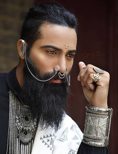 49749246_2546735408886295_88264930455422