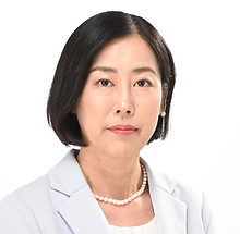 吉岡明子.jpg
