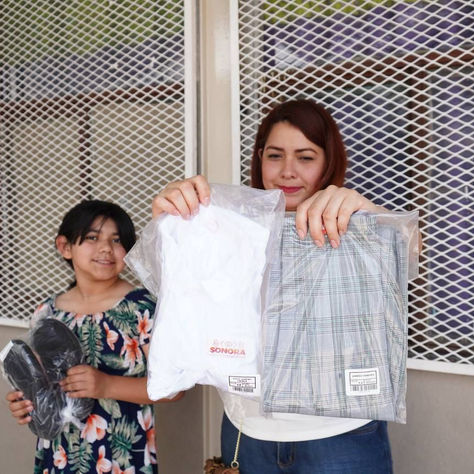 Con entrega de uniformes gratuitos, Gobernador Durazo convierte a Sonora en modelo nacional de educación