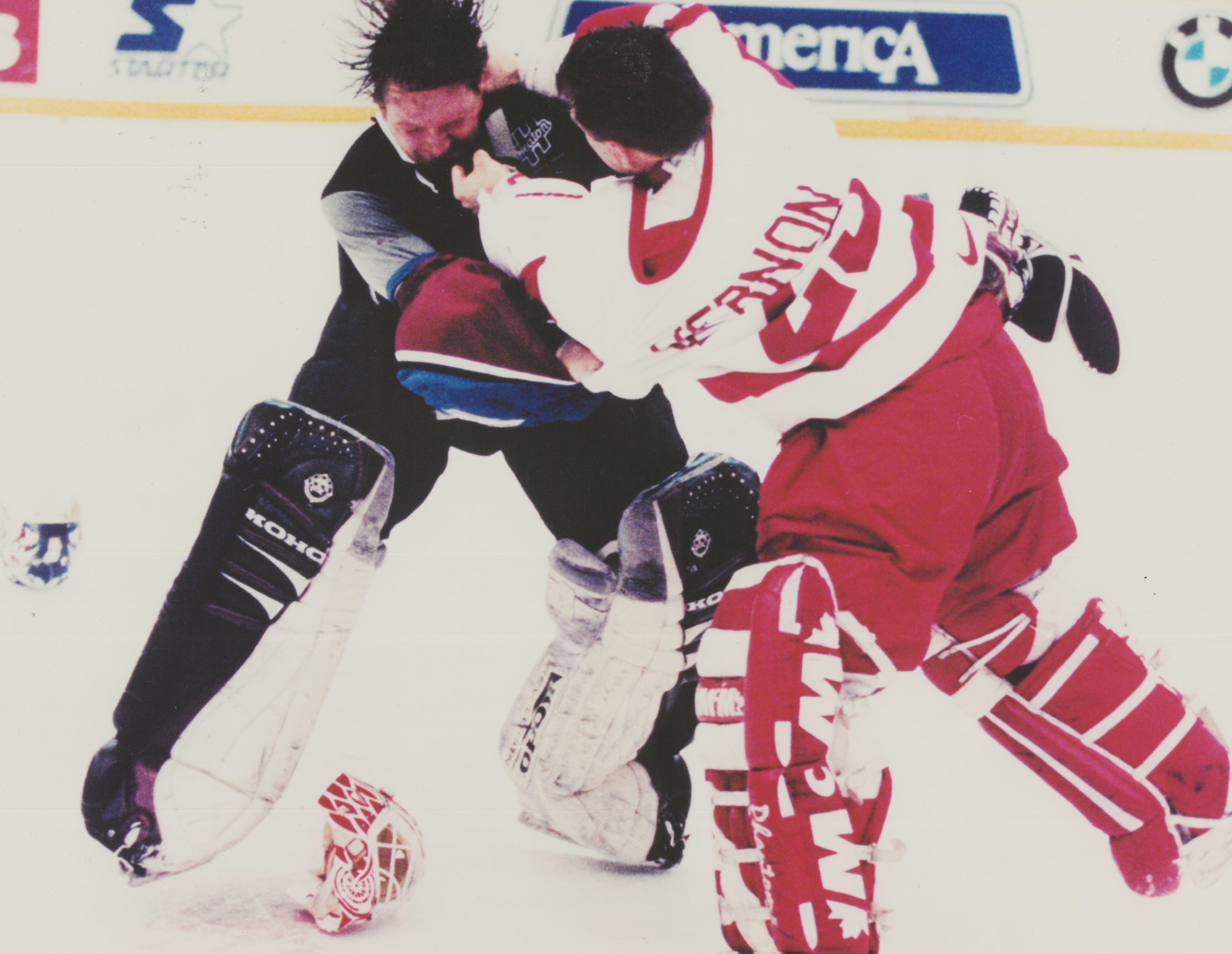 Mike Vernon and Patrick Roy "Goalie Fight" 11x14 Photo