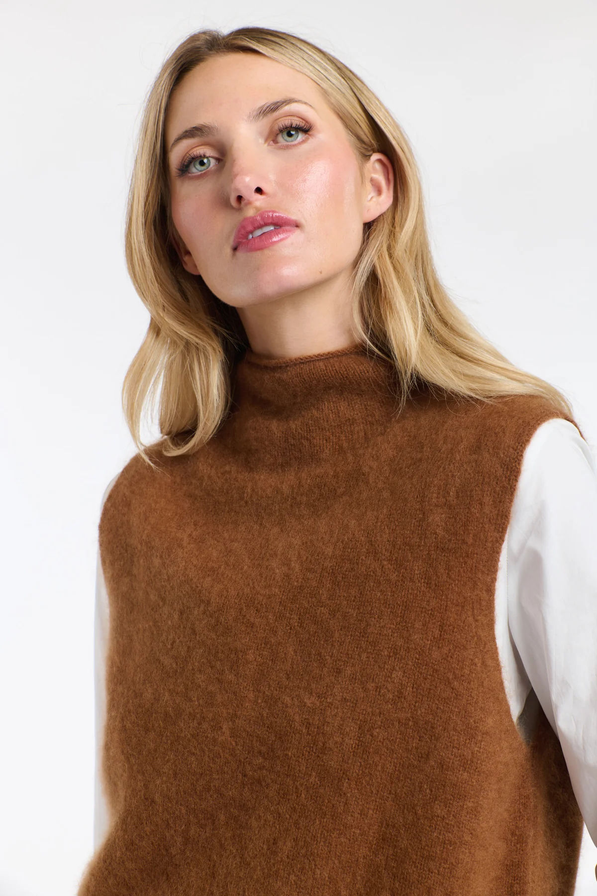 Bobby vest toffee. Wool & cashmere