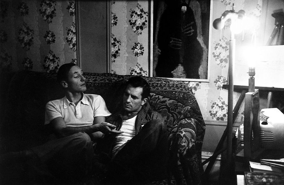 Jack Kerouac junto a William S. Burroughs