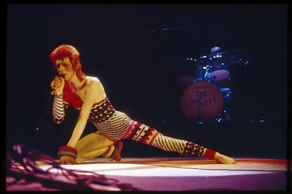 Bowie durante su gira por el Reino Unido (1973)