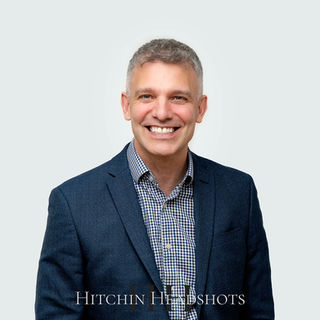 business branding
hitchin hertfordshire photographer
business headshot
business photography
corporate headshot
headshot photographer
hitchin photographer
Hertfordshire photographer
headshot