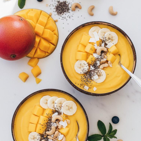 Mango Turmeric Detox Smoothie