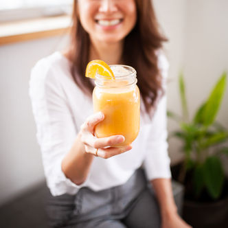 2-Minute Mango Smoothie Recipe