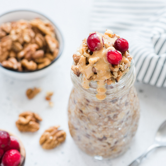 Super Easy Cinnamon Spiced Overnight Oats Recipe