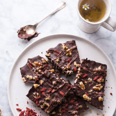 A Plate of Healthy, Sugar-Free Raw Chocolate Bark For Better Blood Sugar Balance