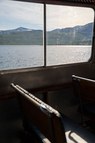 Båt på fjällsjö