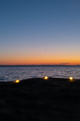 Solnedgång över vatten