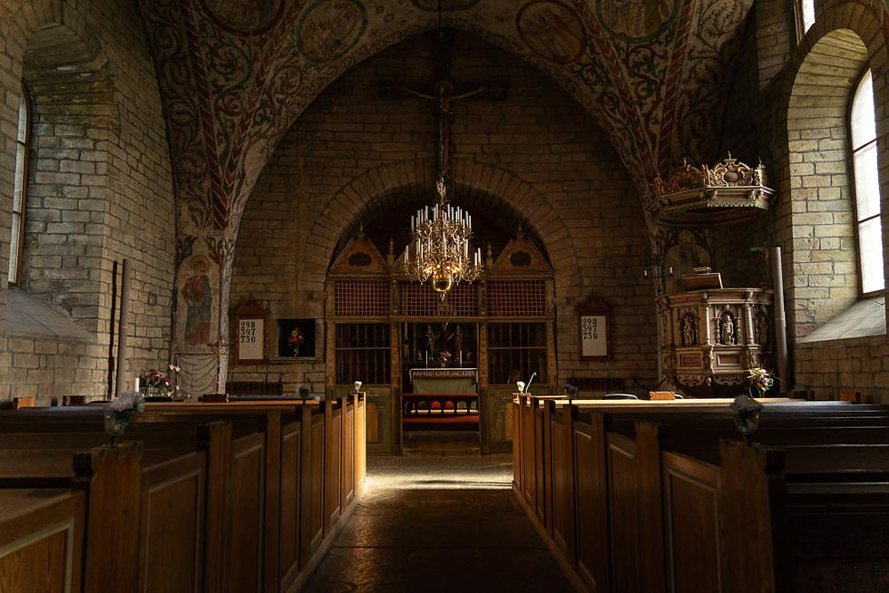 Husaby kyrka invändigt