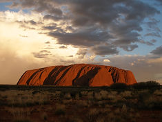 ayers-rock-1091748_1920.jpg