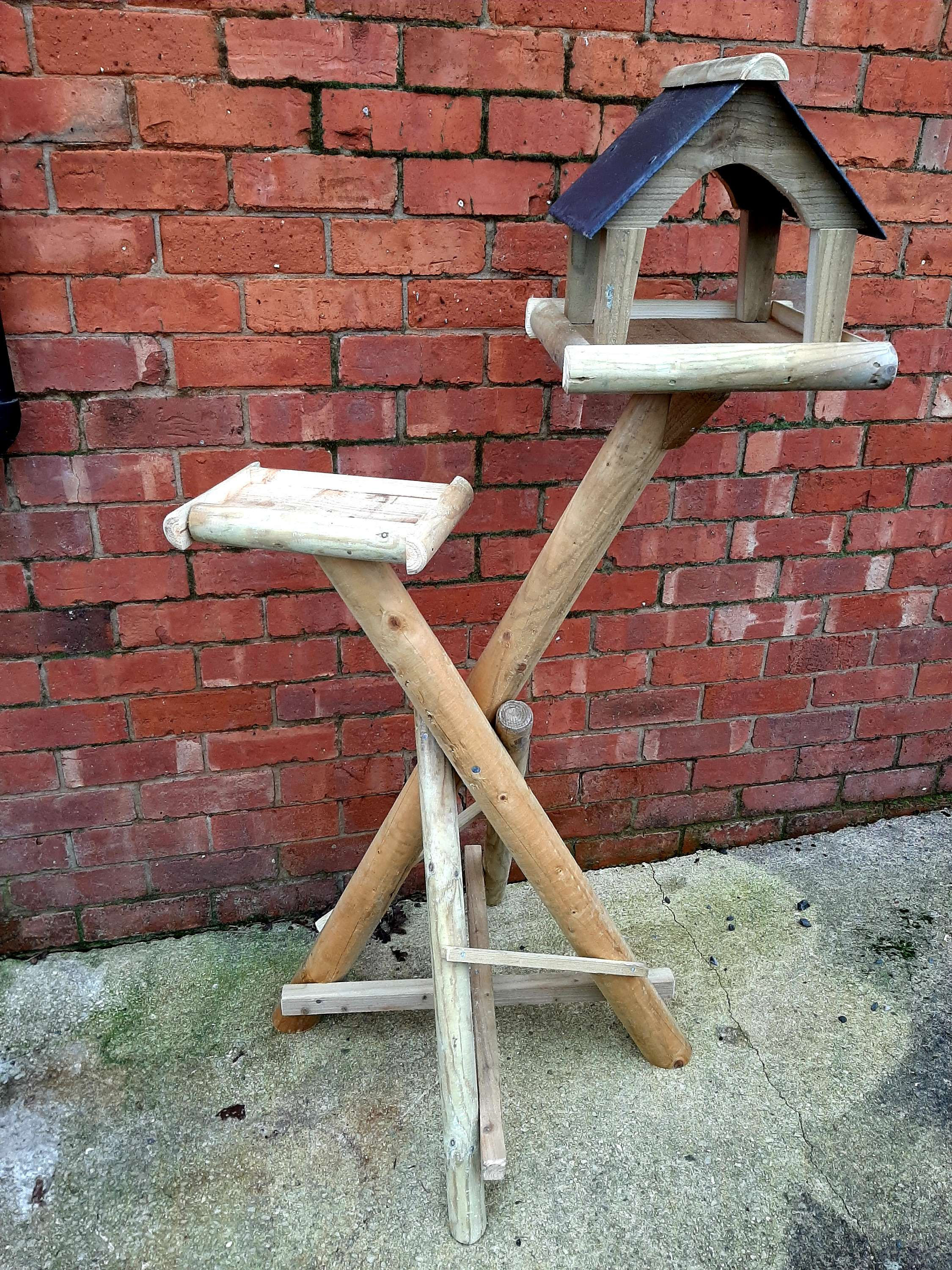 Emu Bird Table (Slate Roof)
