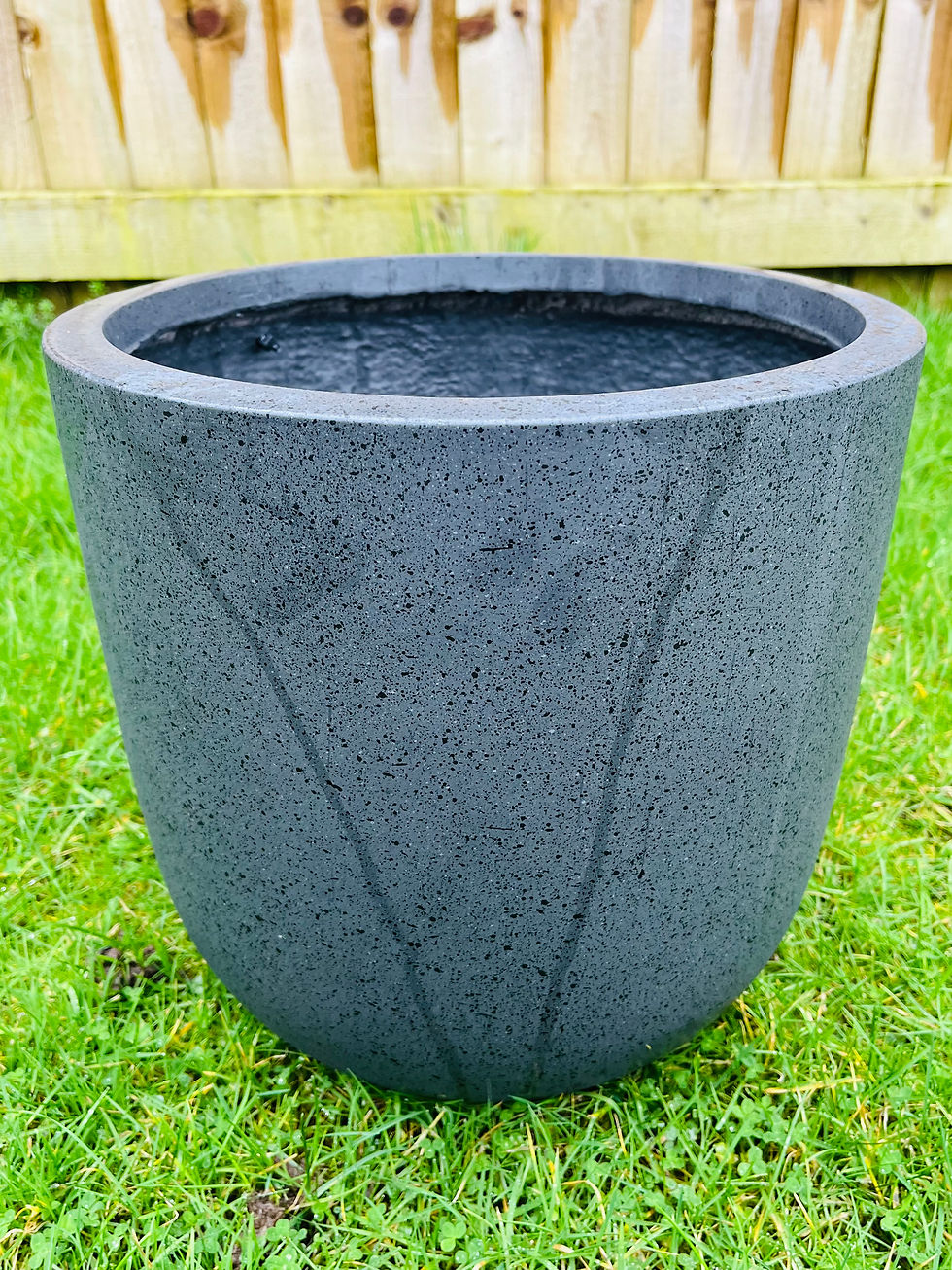 Thumbnail: Granito Composite Egg Pot