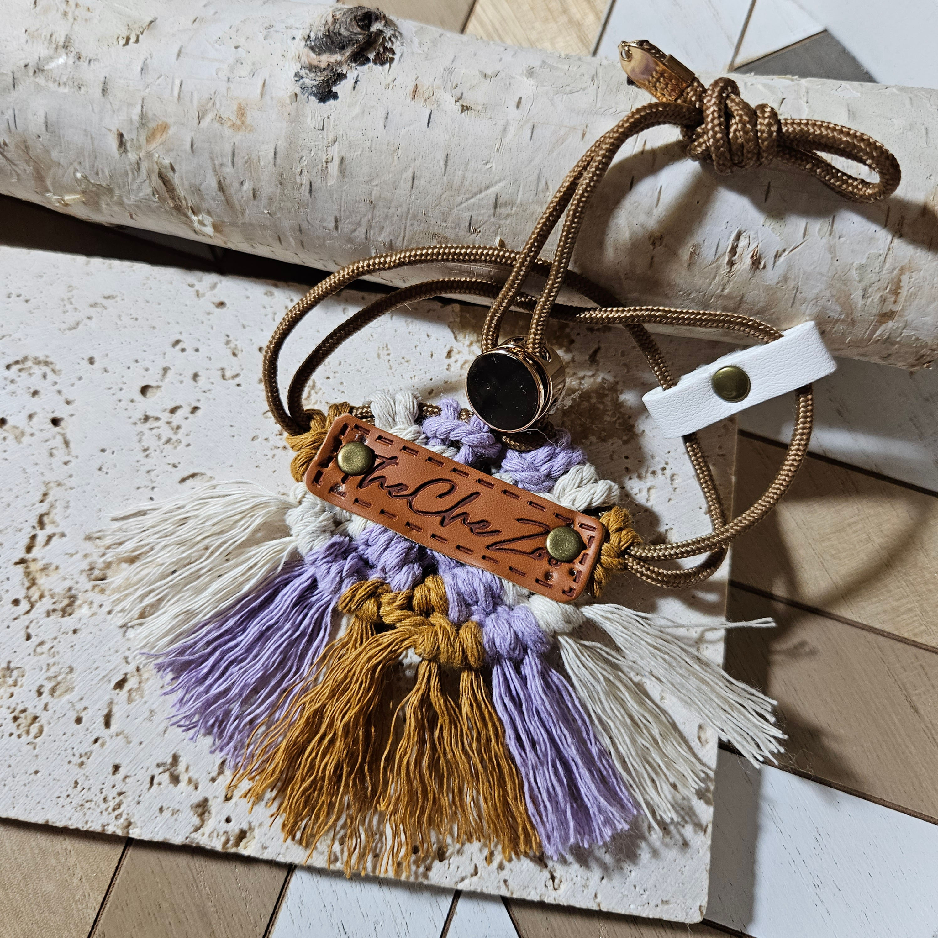 H056 - Harnesses for small pets