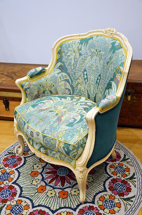 7 Bergère Louis XV Tissu Pierre Frey velours Nobilis Passementerie et Declerq.jpeg