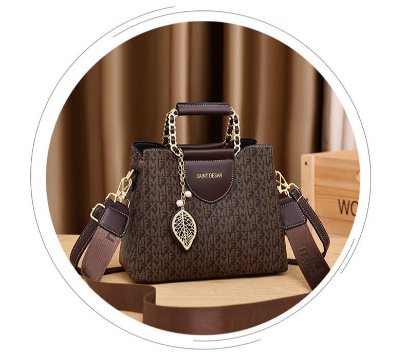 Thumbnail: Refined Shoulder Bag