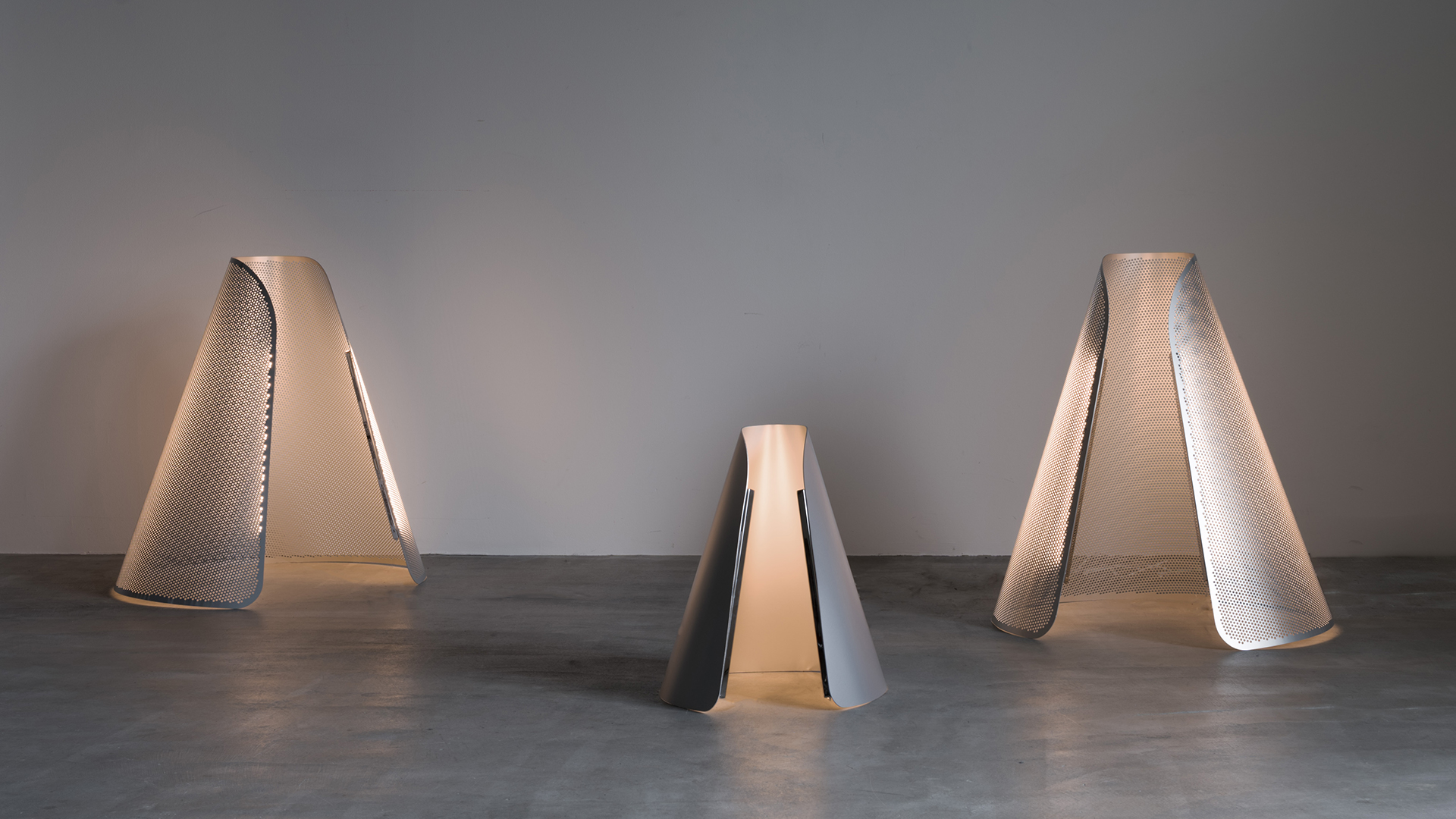 Atsushi Shindo HAORI luminaires, lit