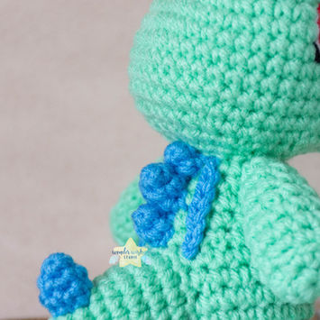 crochet shiny totodile amigurumi