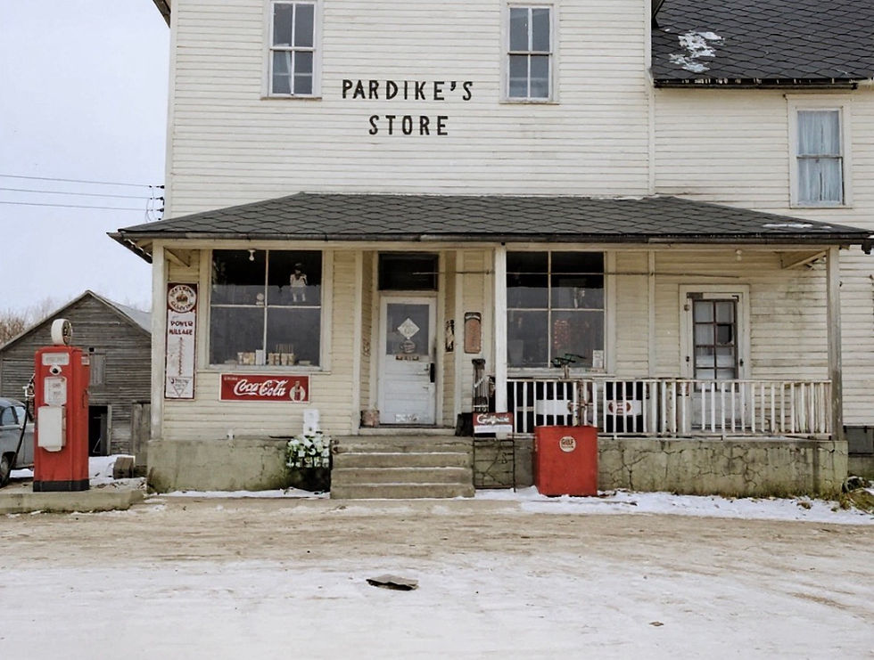 Pardike's Store, Hawks